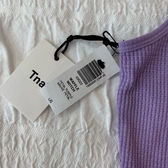 BNWT Aritzia Tna Waffle Notch Crop Tank, Petal Purple, Size Large - Picture 3 of 8